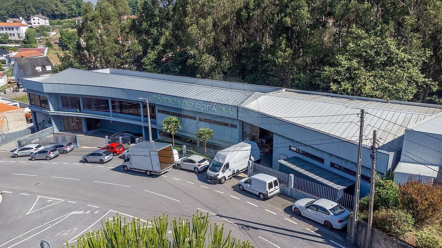 1076m² Warehouse in Pacos de Ferreira, Portugal No. 52112
