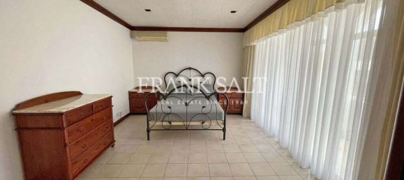 4 bedrooms Villa in Saint Paul's Bay, Malta No. 11147 11