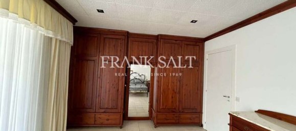 4 bedrooms Villa in Saint Paul's Bay, Malta No. 11147 12