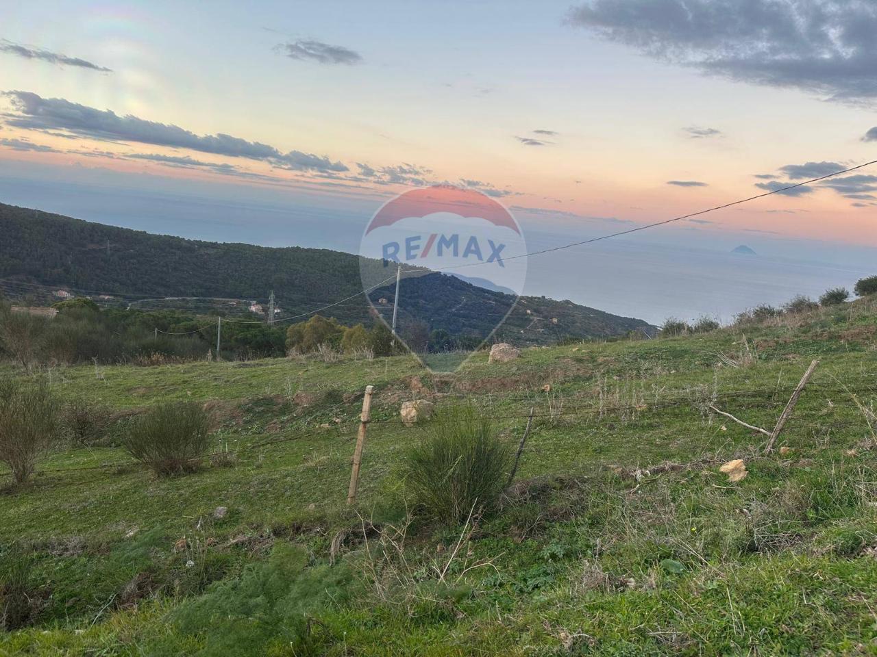 1 room Land in Pollina, Italy No. 111256