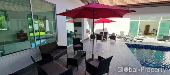 6 bedrooms Cafe / restaurant in Pattaya, Thailand No. 3682 6