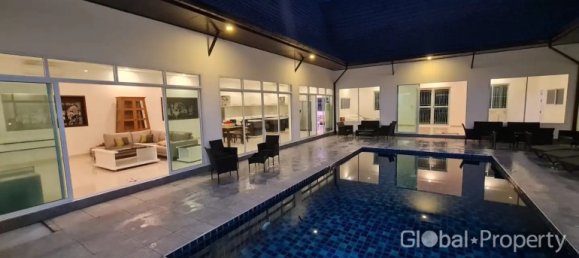 6 bedrooms Cafe / restaurant in Pattaya, Thailand No. 3682 8