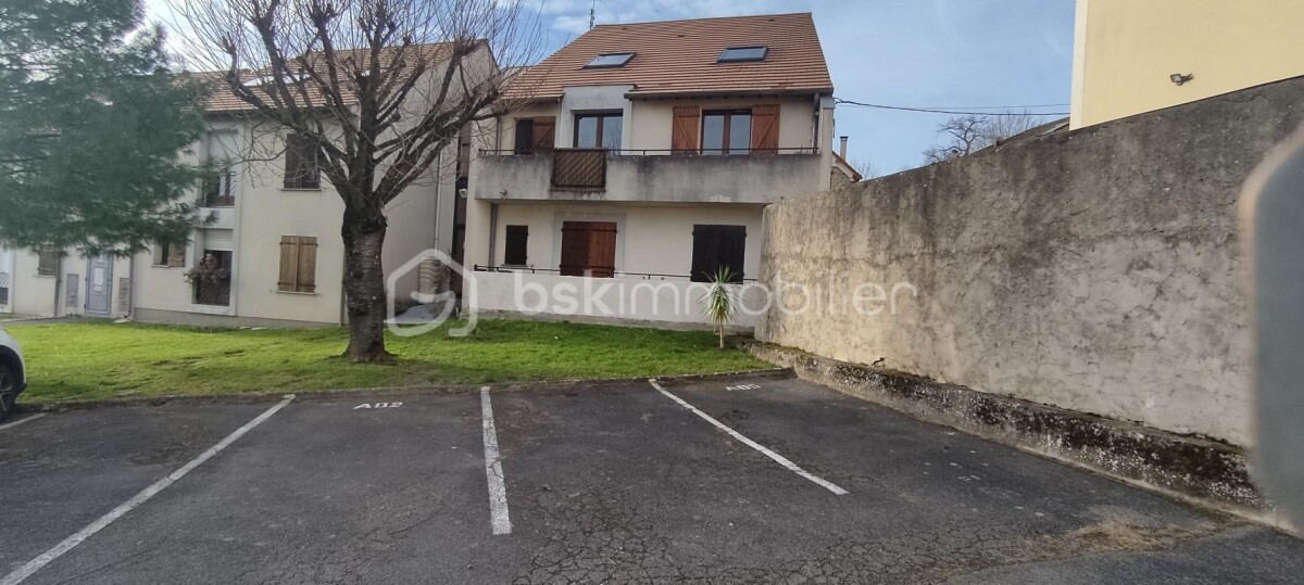 1 bedroom Apartment in Seine-et-Marne, France No. 318756