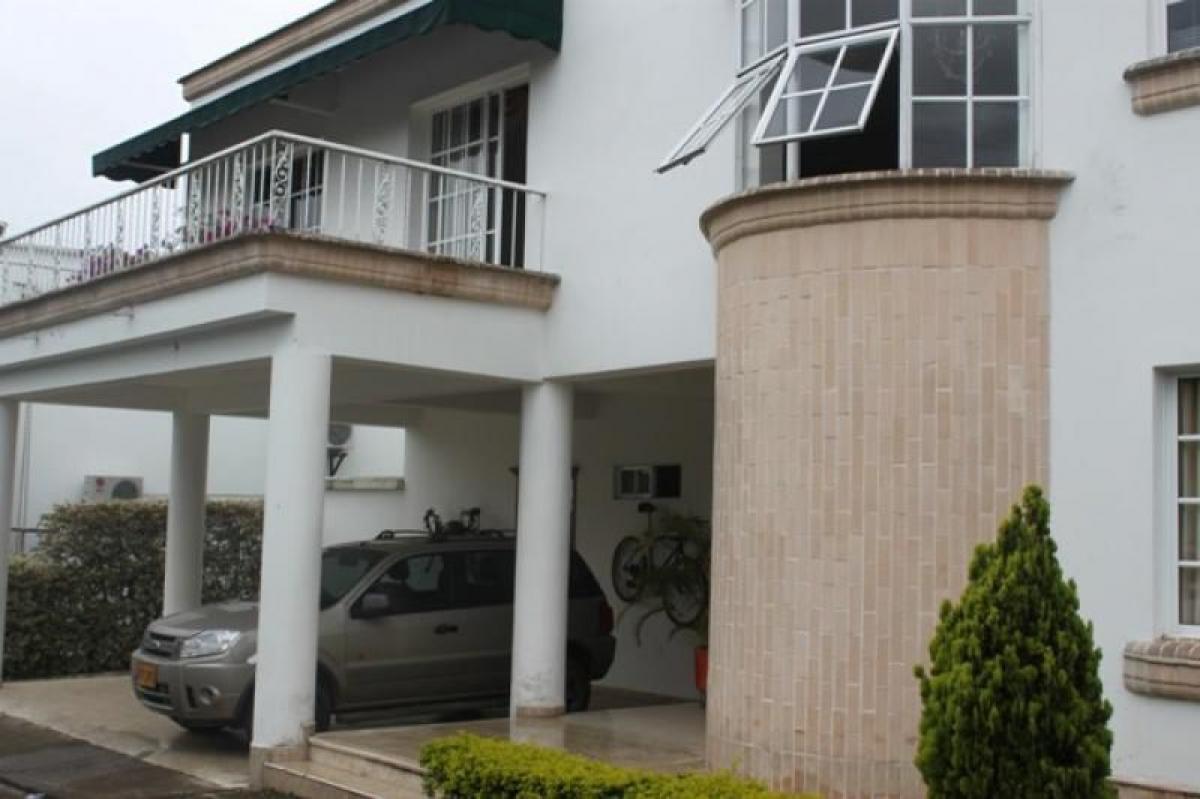 6 bedrooms House in Valle del Cauca, Colombia No. 1486