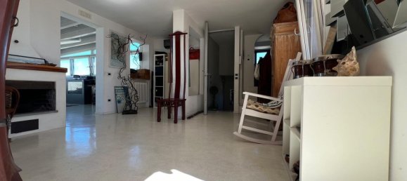 Ático de 3 habitaciónes en Trani, Italy No. 156482 2