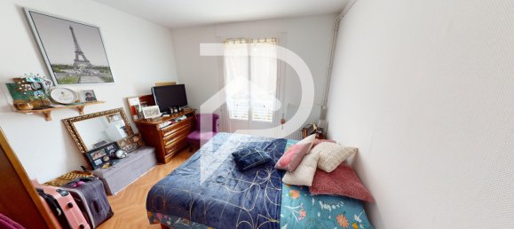 2 bedrooms House in Chateauroux, France No. 77267 7