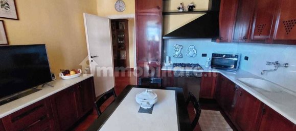 4 غرف نوم منزل في Castelnuovo Magra, Italy رقم 216827 8