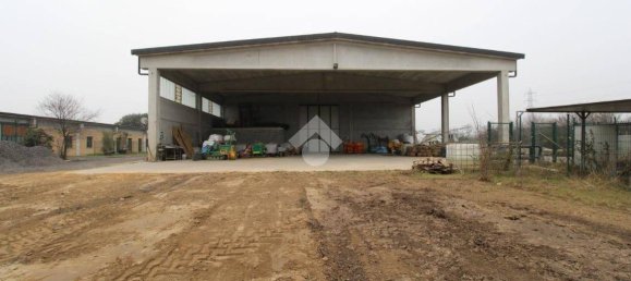 Склад с 3 комнатами в Вердерио, Италия № 143285 12