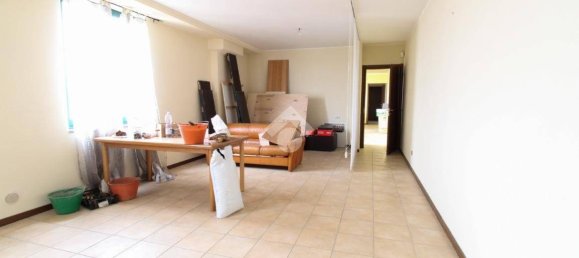 Склад с 3 комнатами в Вердерио, Италия № 143285 6