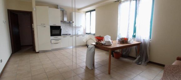 Склад с 3 комнатами в Вердерио, Италия № 143285 10