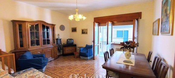 3 rooms Apartment in Campobasso, Italy No. 301881 3