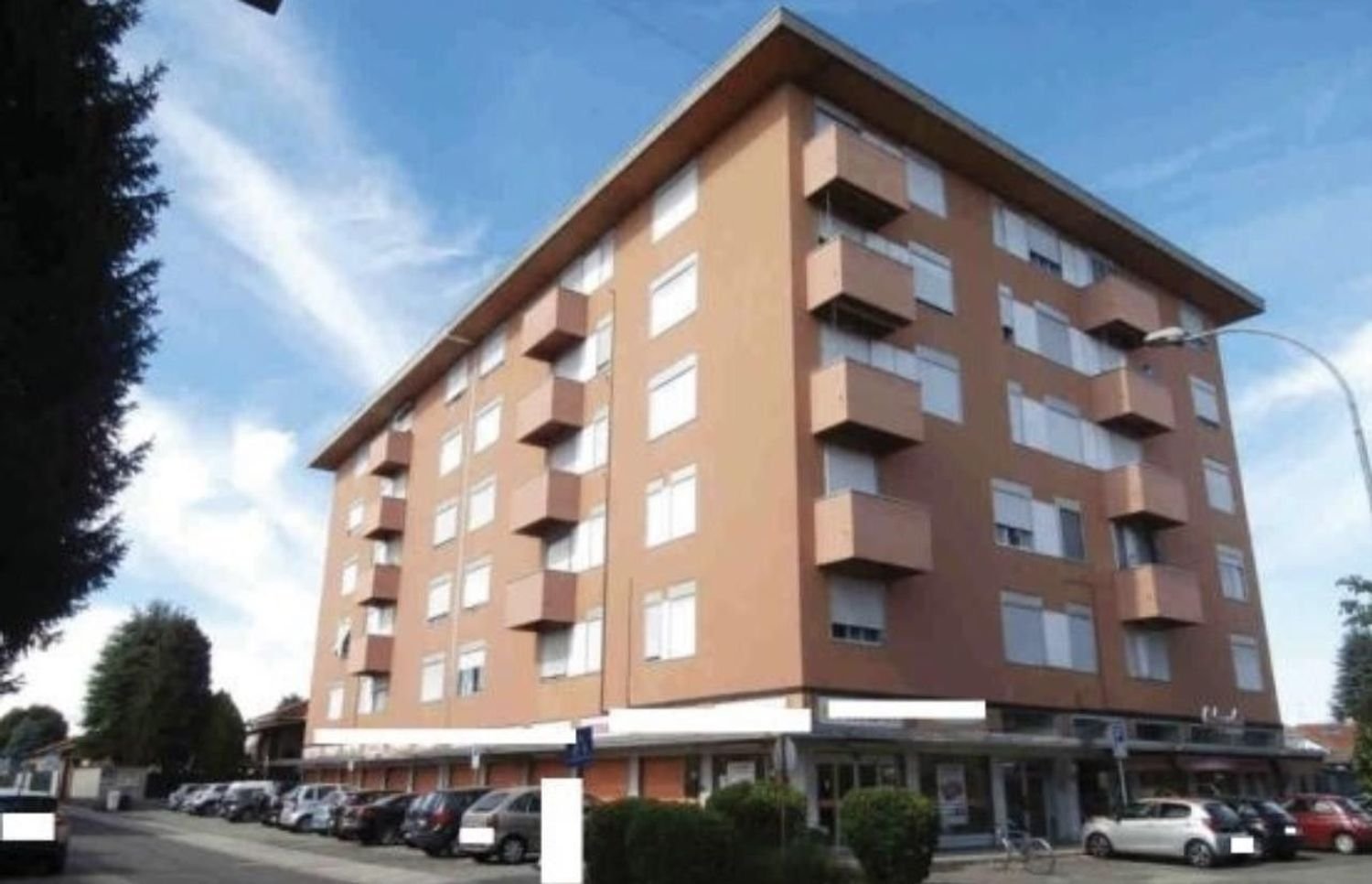 Apartamento de 3 divisões em Castano Primo, Italy N.º 156333