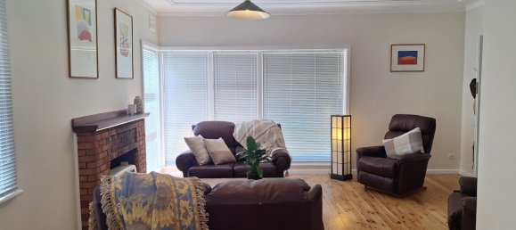 3 bedrooms House in Dubbo, Australia No. 12 8