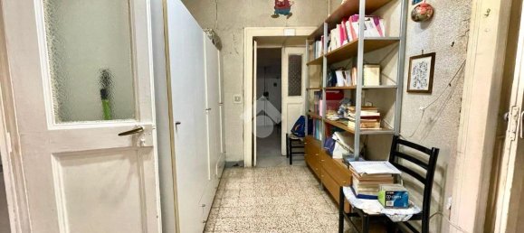 4-Zimmer Wohnung in Naples, Italy, Nr. 37373 20