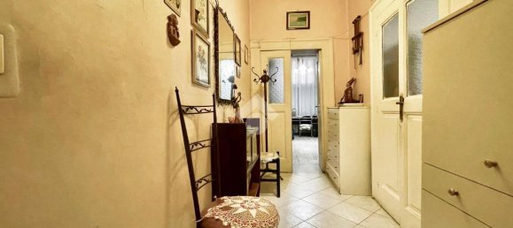 4-Zimmer Wohnung in Naples, Italy, Nr. 37373 9