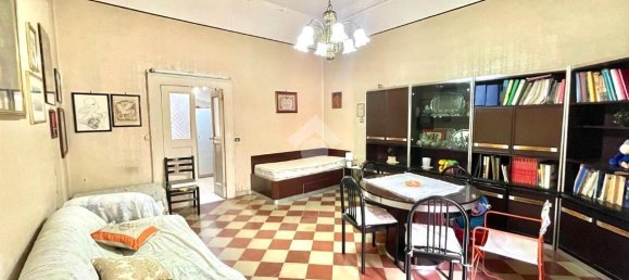 4-Zimmer Wohnung in Naples, Italy, Nr. 37373 16