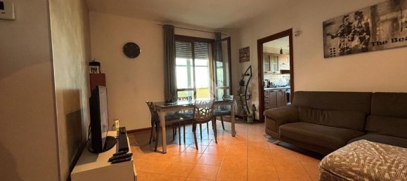 2 bedrooms Apartment in Rovigo, Italy No. 361650 7