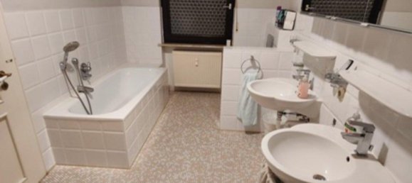 Hotel de 14 dormitorios en Gunzburg, Germany No. 331143 11