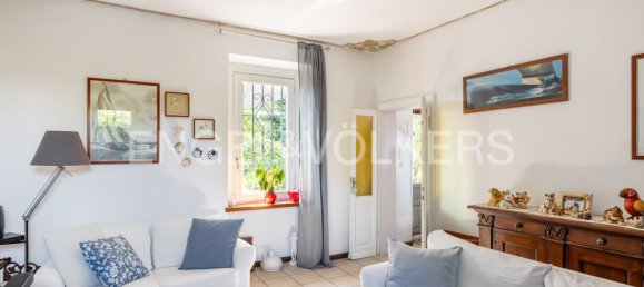 2 bedrooms Villa in Sesto Calende, Italy No. 273021 3