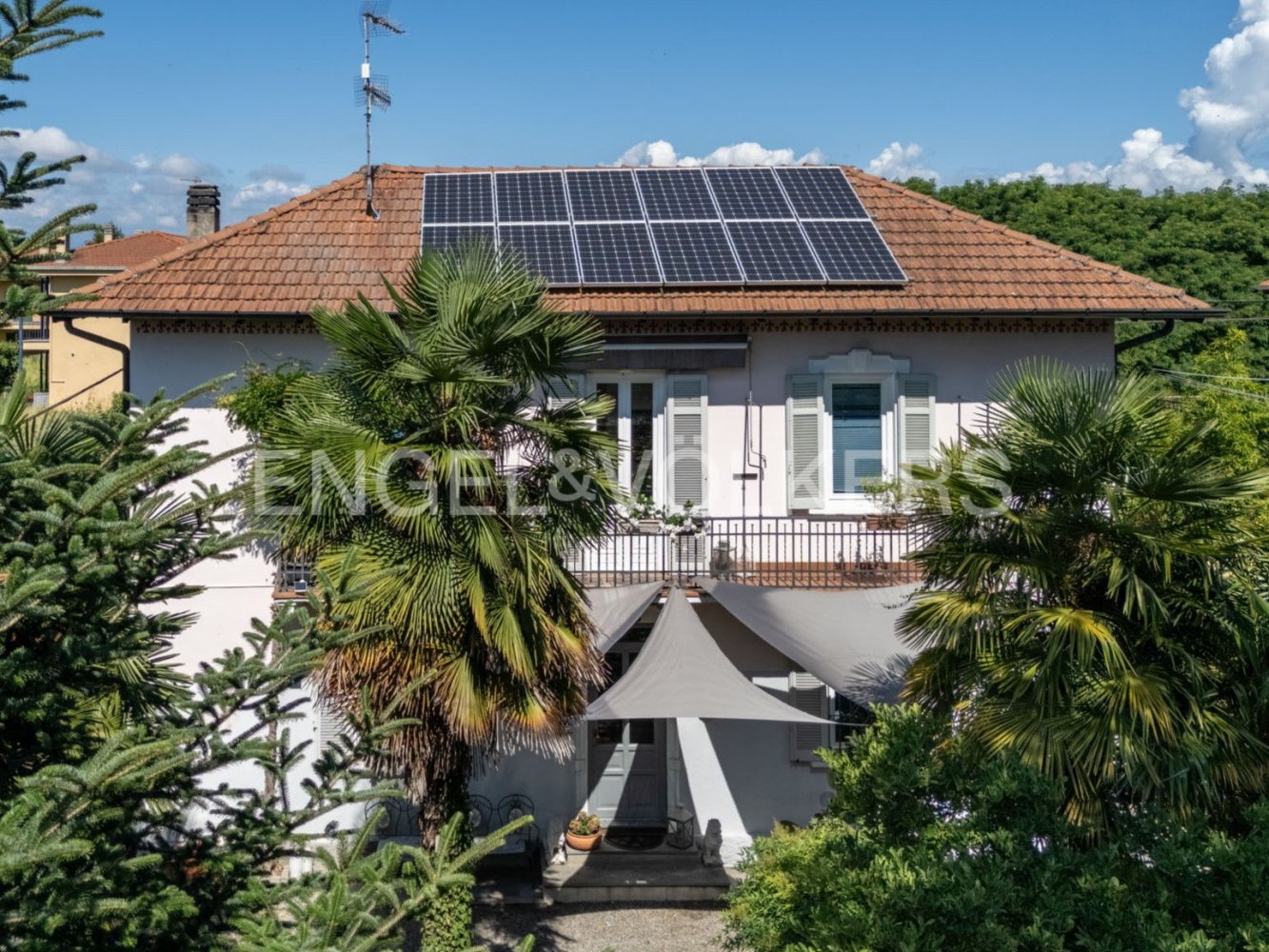 2 bedrooms Villa in Sesto Calende, Italy No. 273021