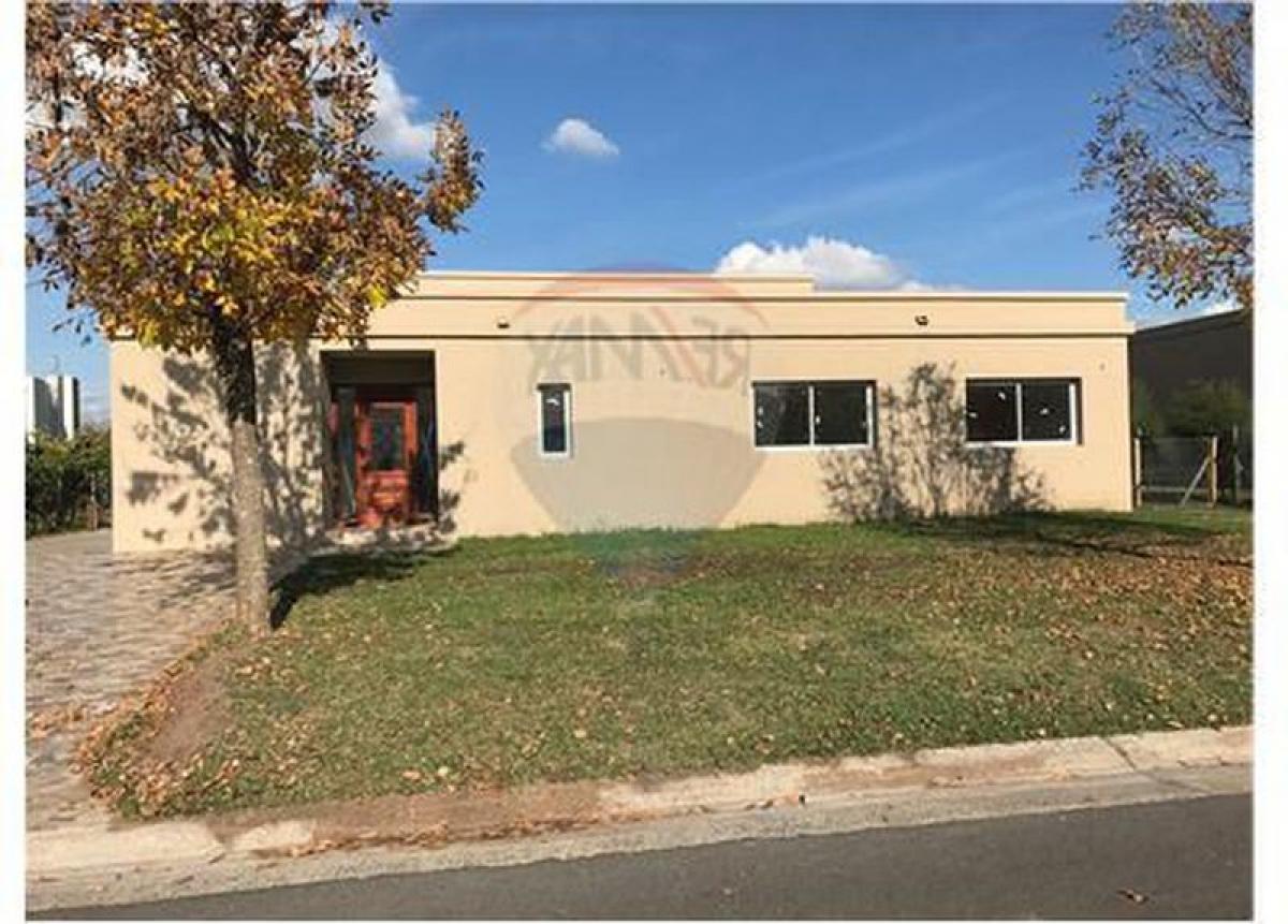 3 Schlafzimmer Haus in Escobar, Argentina, Nr. 55609