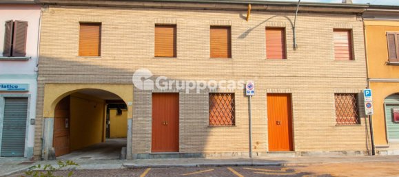 8 Schlafzimmer Gebäude in Inveruno, Italy, Nr. 381627 2