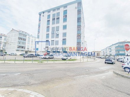 2 bedrooms Apartment in Seixal, Portugal No. 10162