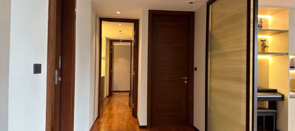 2 bedrooms Condo in Watthana, Thailand No. 7969 2