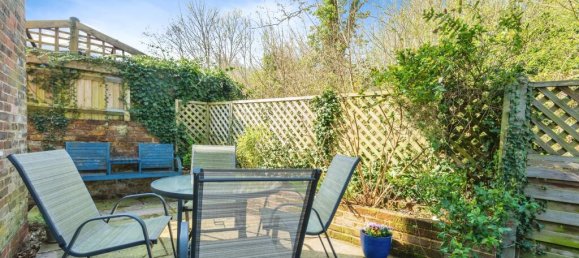 3 bedrooms House in Dorking, United Kingdom No. 10541 10