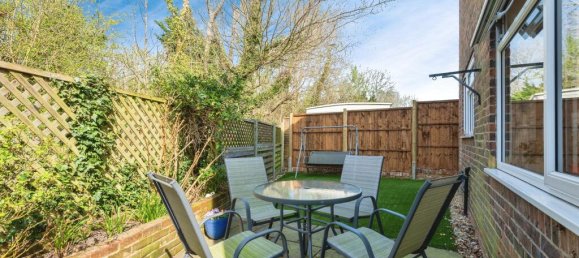 3 bedrooms House in Dorking, United Kingdom No. 10541 12