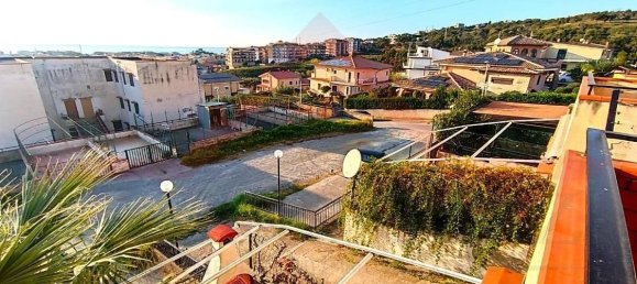 3 rooms Apartment in Scalea, Italy No. 174413 8