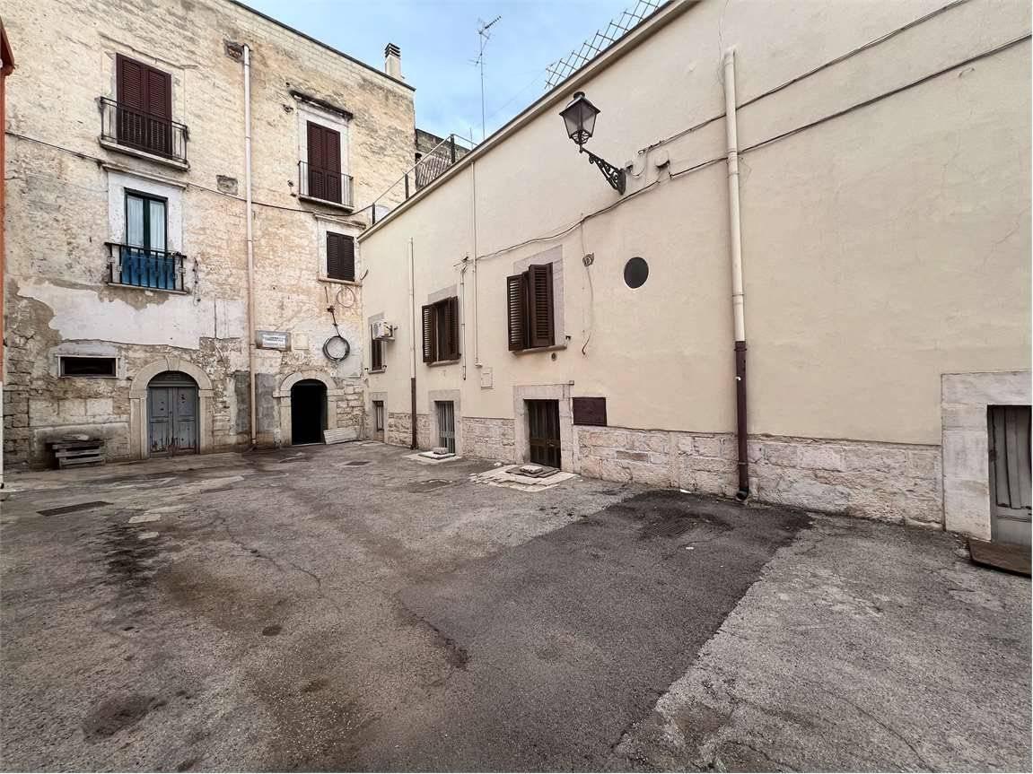 6-salle Appartement à Andria, Italy No. 157409