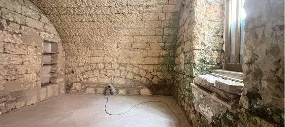 6-salle Appartement à Andria, Italy No. 157409 12