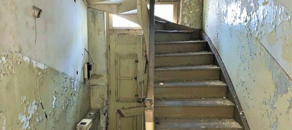 300m² Property in Thessaloniki, Greece No. 5299 11