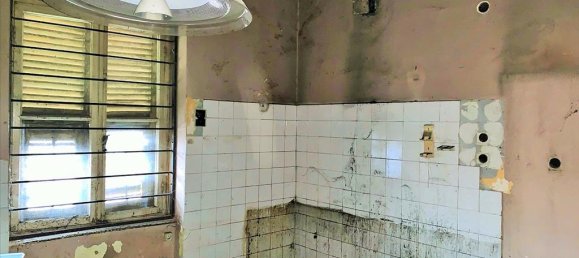 300m² Property in Thessaloniki, Greece No. 5299 7