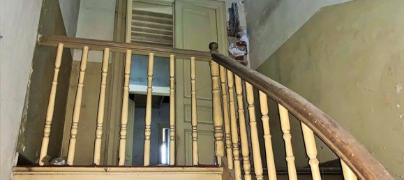 300m² Property in Thessaloniki, Greece No. 5299 13