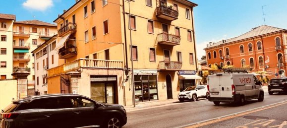 4 bedrooms Apartment in Vicenza, Italy No. 316763 28