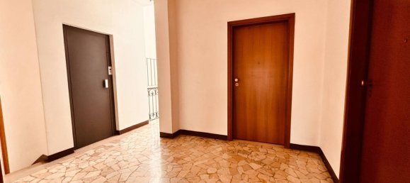 4 bedrooms Apartment in Vicenza, Italy No. 316763 22