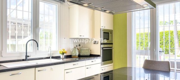 4 bedrooms Villa in Marbella, Spain No. 179381 17