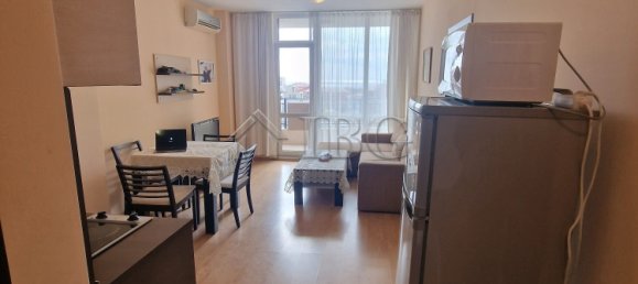 3 bedrooms Apartment No. 1210 12