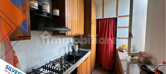 Квартира с 5 комнатами в Беневенто, Италия № 33821 18