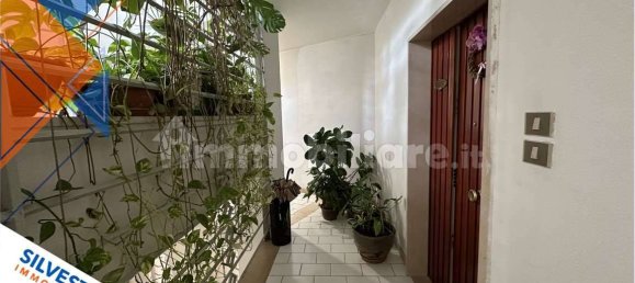 Квартира с 5 комнатами в Беневенто, Италия № 33821 7