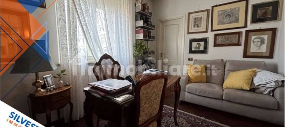 Квартира с 5 комнатами в Беневенто, Италия № 33821 10