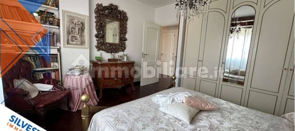 Квартира с 5 комнатами в Беневенто, Италия № 33821 22