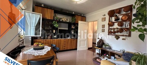 Квартира с 5 комнатами в Беневенто, Италия № 33821 17