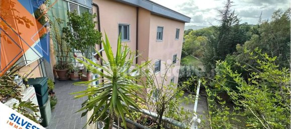 Квартира с 5 комнатами в Беневенто, Италия № 33821 19