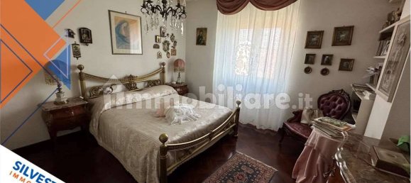 Квартира с 5 комнатами в Беневенто, Италия № 33821 21