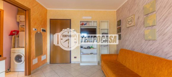 1 bedroom Apartment in Pomezia, Italy No. 347954 8