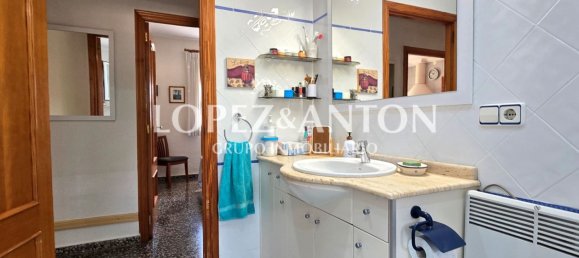 4 غرف نوم منزل في L'Eliana, Spain رقم 135632 30