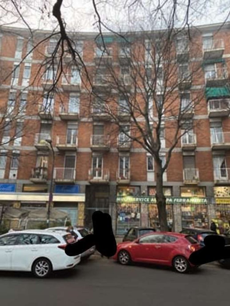 4 bedrooms Apartment in Milan, Italy No. 392269